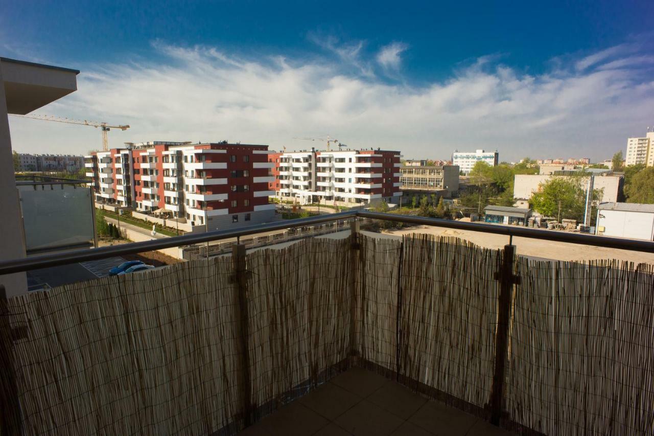 Atrium Apartment Z Garazem Thorn Exterior foto